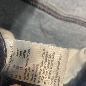 Woman’s American eagle jeggings